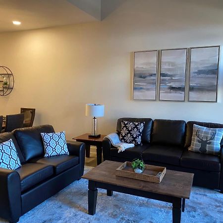 Hotel Spectacular Penthouse With Amazing Views, Indoor Pool And Hot Tub Canmore Esterno foto