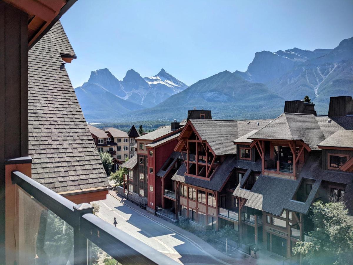 Hotel Spectacular Penthouse With Amazing Views, Indoor Pool And Hot Tub Canmore Esterno foto